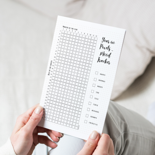 Digital Downloads a Year In Pixels by iTagDigital